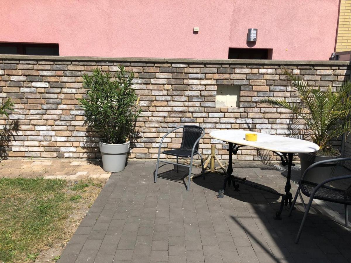 Doros Ferienoase Herzogenrath Exterior foto
